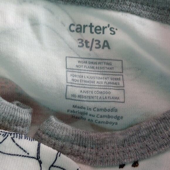 Carter's NWT size 3t zip up‎ sleeper with slip resistant feet - Picture 2 of 3